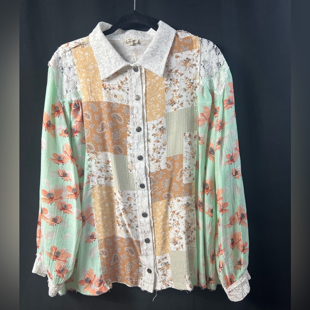 POL Patchwork Floral Button-Down Shirt in Mint, C… - image 1